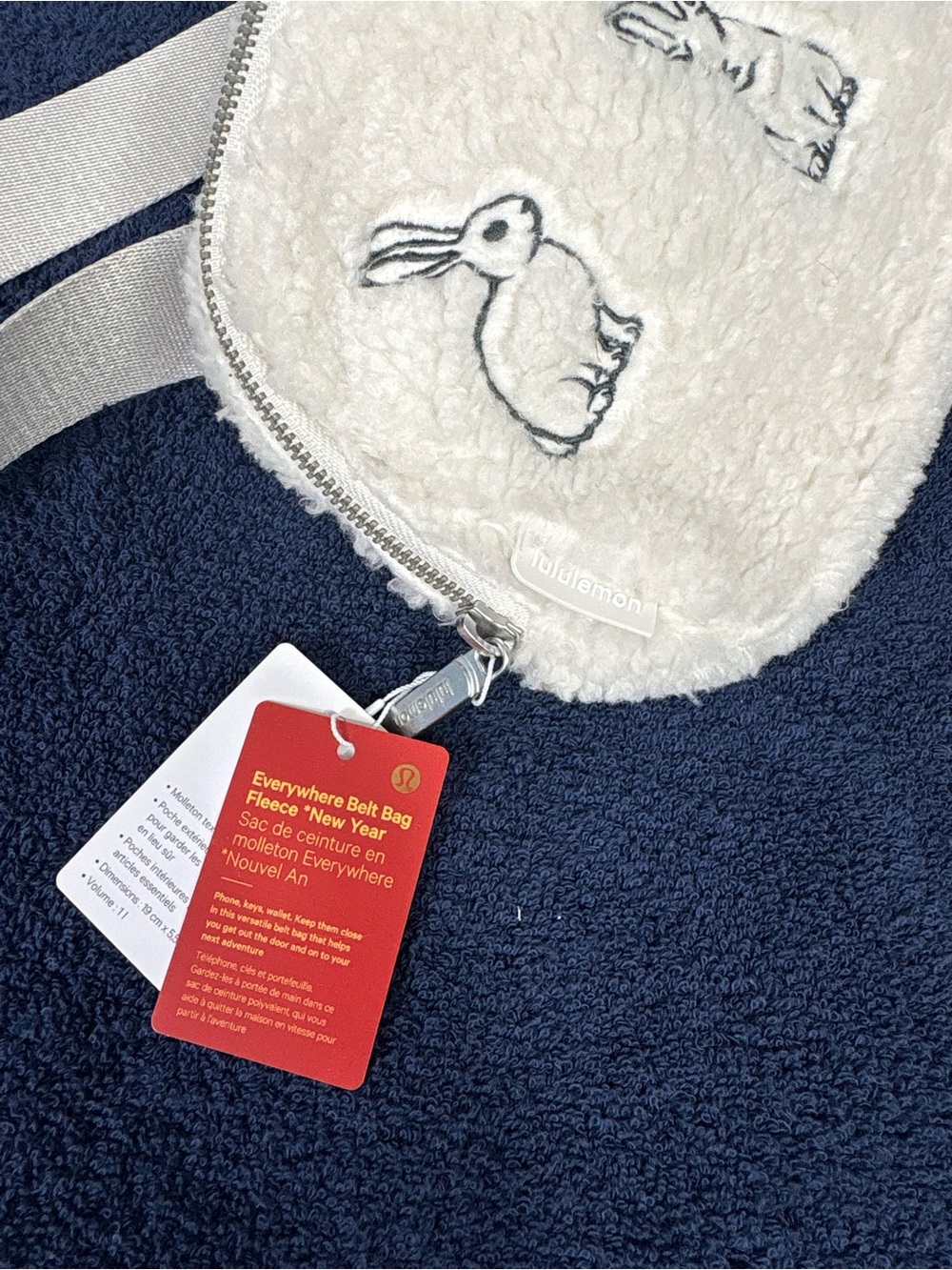 lululemon Lunar New Year
Everywhere Belt Bag
*Fleece (1 L) in Rabbit - Picture 3 of 6